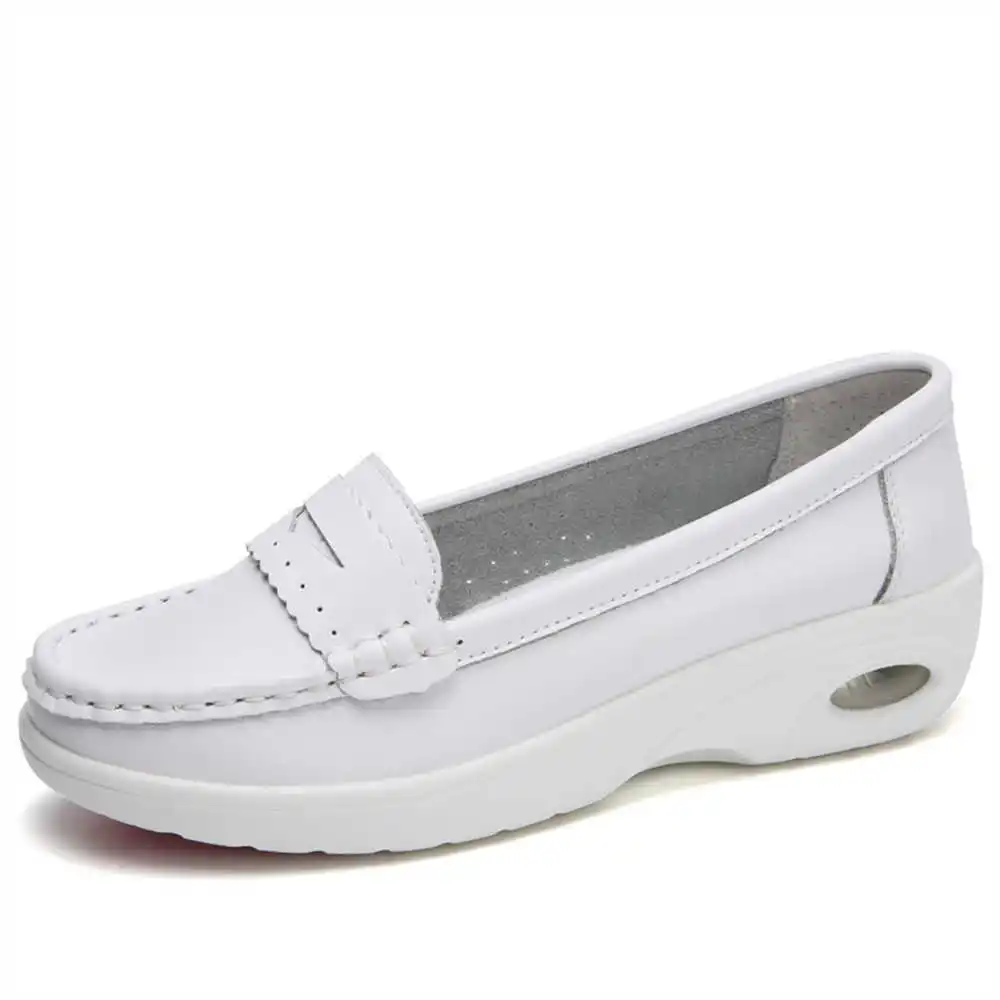 Thick Sole Slipon White Traine - Office Tech Typing ulasan dan harga
