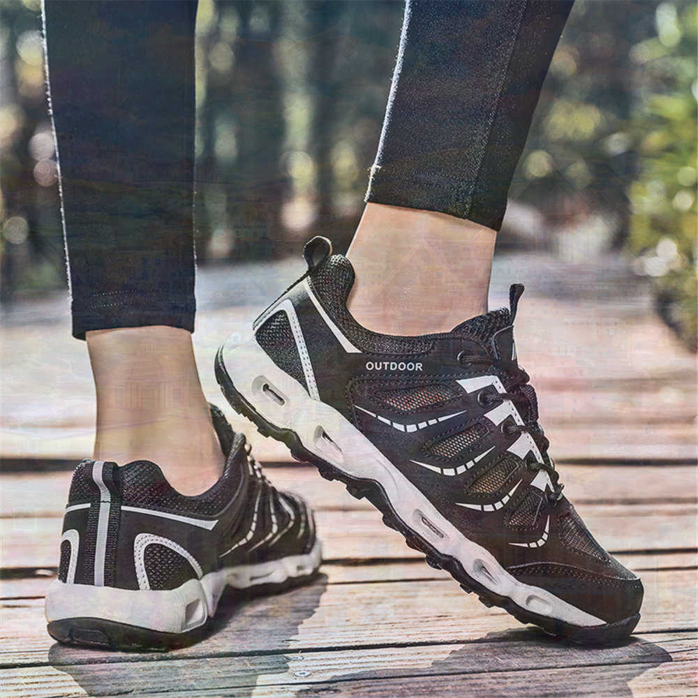 Sumer Round Tip Silver Sneaker - Office Tech Typing ulasan dan harga
